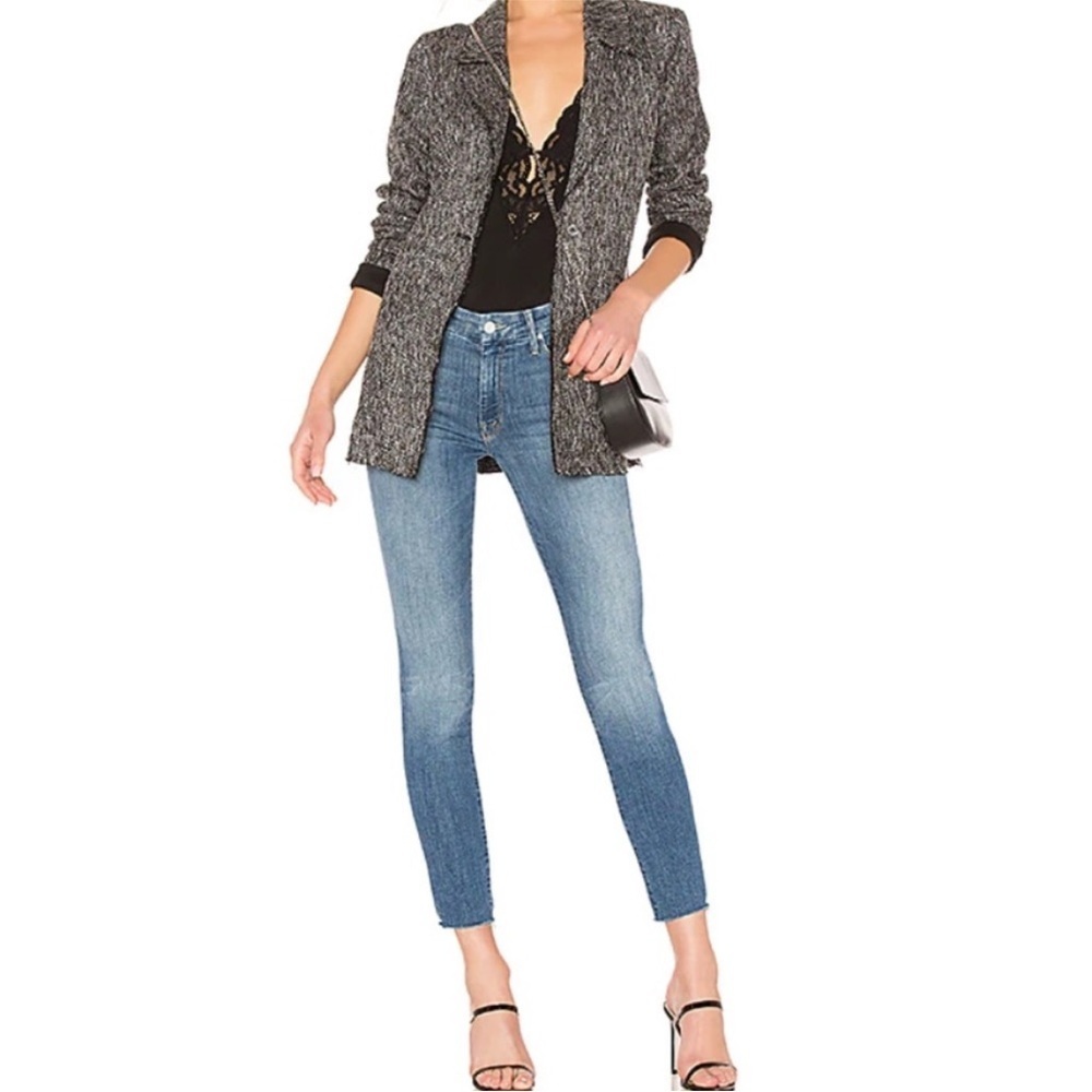 MOTHER | the looker ankle fray groovin’ wash